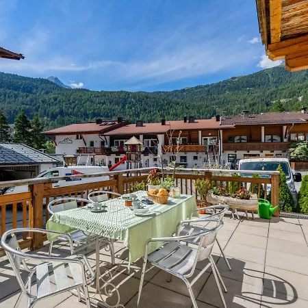 Διαμέρισμα Rosi By Interhome *